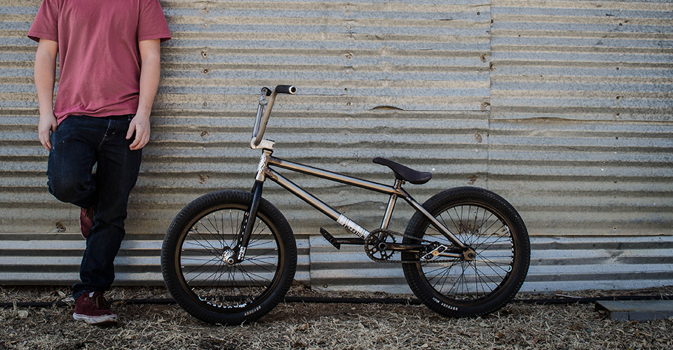 Фото подростка на bmx
